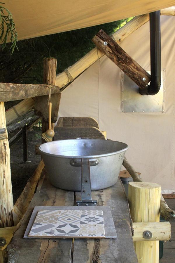 Tente Trappeur Ada, Au Jardin De La Vouivre Saint-Vincent-en-Bresse Esterno foto